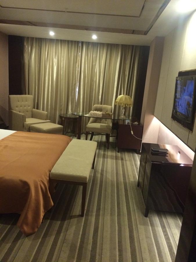 Wuxi Xinwang Hotel Екстер'єр фото
